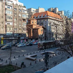 2br With Balcony - Italian Church & View Апартаменты