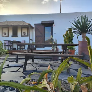 Casitas Masdache , Tías Spagna
